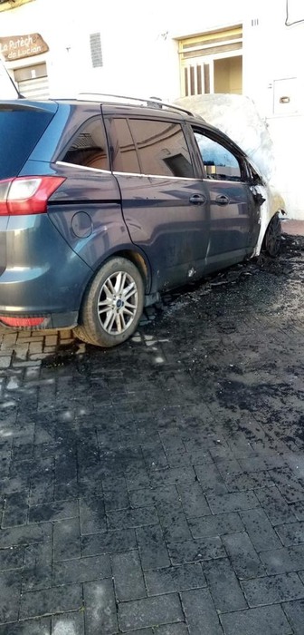 Incendiata auto sindacalista Cisl Foggia