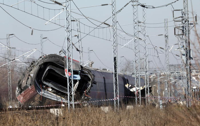 Treno deragliato: altri 11 indagati