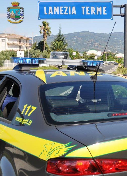 Mascherine sequestrate date a ospedali