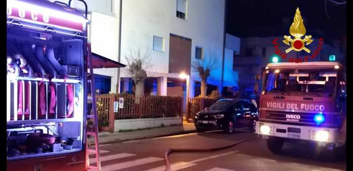 Uomo morto in incendio edificio a Prato