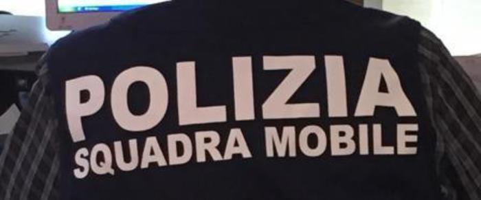 Nozze di comodo e prostituzione,5 arresti