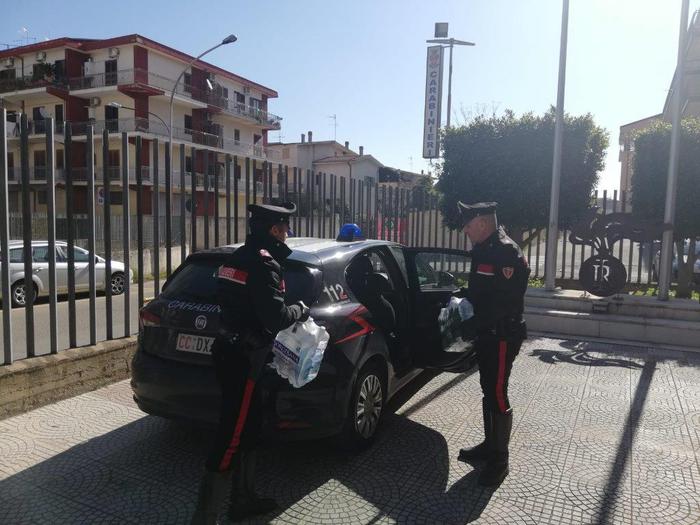 Senz’acqua da bere, riforniti 2 anziani