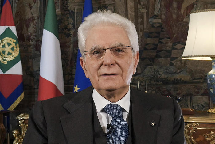 Mattarella: ‘Il 25 aprile è la nostra forza, unità per ripartire’