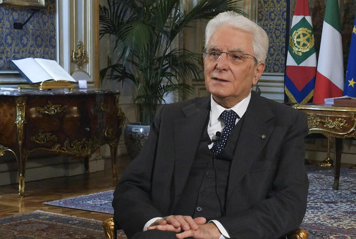 Sergio Mattarella, uniti si riprende cammino