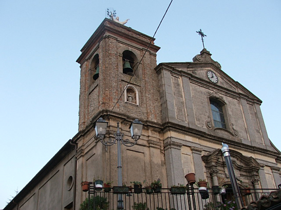 Il Sindaco dispone la riapertura dei parrucchieri