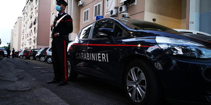 Intimidazione ad avvocato, incendio auto