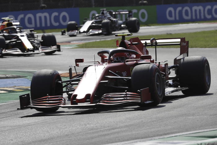 F1: nel caos di Monza impresa di Gasly, Ferrari a picco. Incidente per Leclerc (illeso), ritirato Vettel