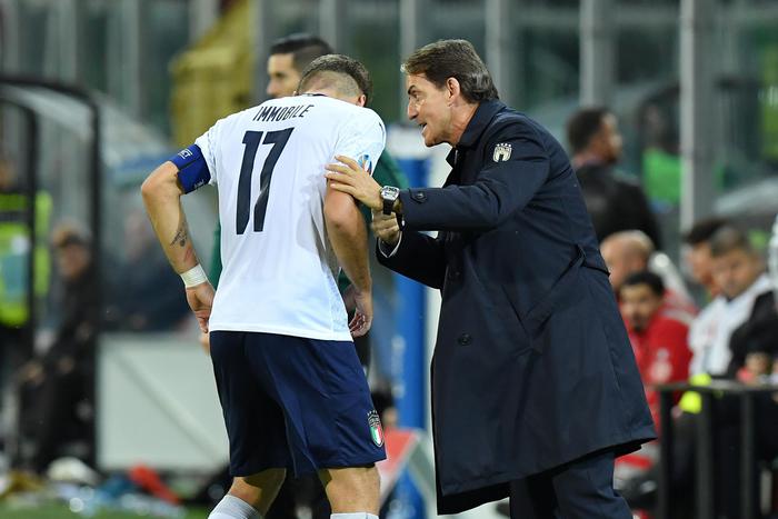 Dopo 300 giorni riecco l’Italia, Mancini sfida la Bosnia