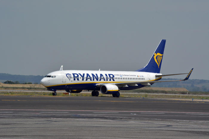 Aeroporti: nuovi voli Ryanair da Lamezia per Perugia e Verona