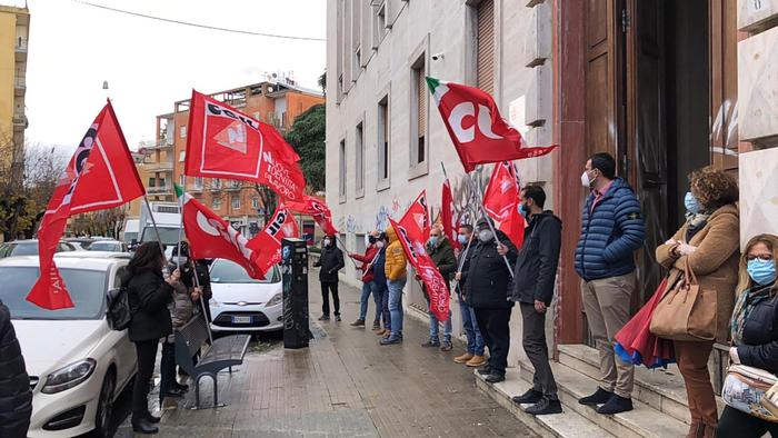 Sanità: sit-in precari Asp Cosenza, a rischio disoccupazione