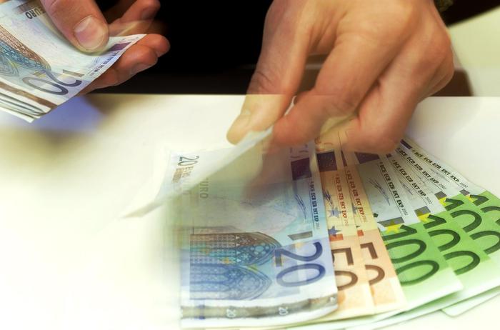Usura: paga 250mila euro dopo prestito di 30mila, 11 arresti