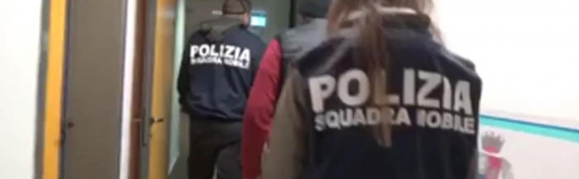 Armi: arsenale scoperto da Polizia a Roggiano Gravina