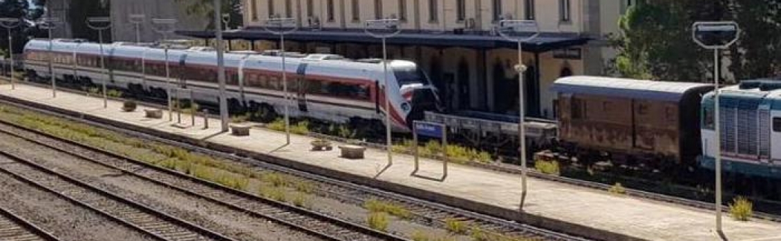 Ancora arrivi in Calabria con il treno Roma-Reggio. A bordo passeggeri con febbre e tosse