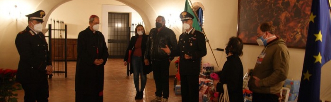 Natale: Carabinieri e Arcidiocesi Cosenza donano generi alimentari