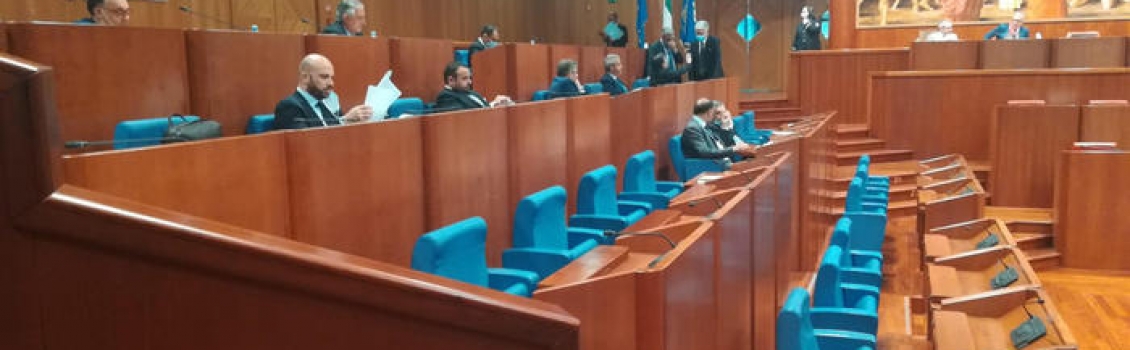 Calabria: Il Consiglio abroga la norma sui vitalizi