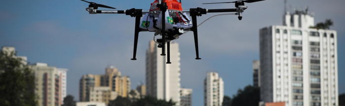 Drone con 6 cellulari atterra in carcere
