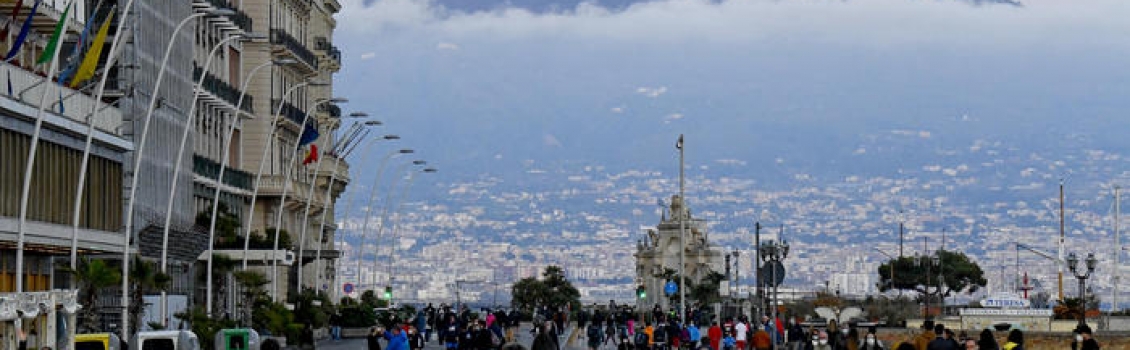 Napoli,lungomare bloccato,’notte di follia’