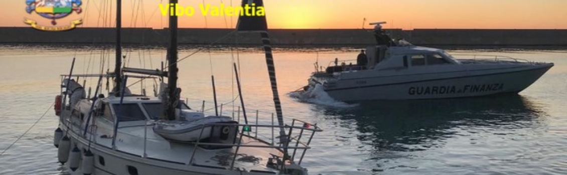 Intercettato un veliero con 59 migranti a bordo
