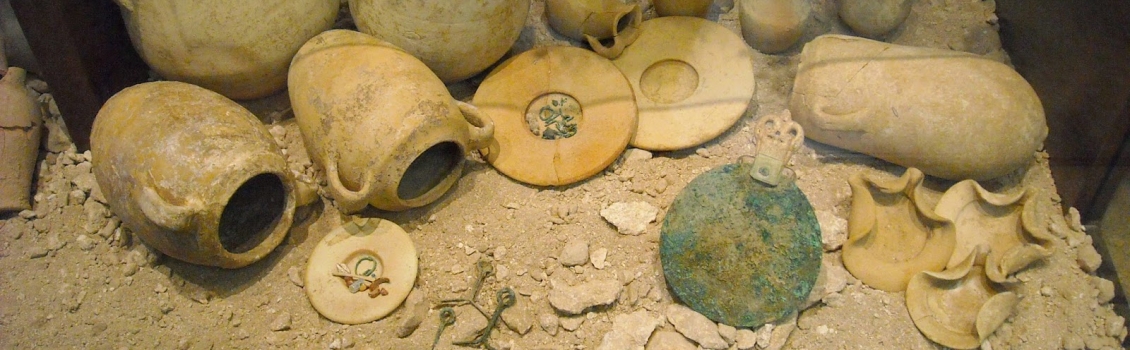 Deteneva illegalmente reperti archeologici